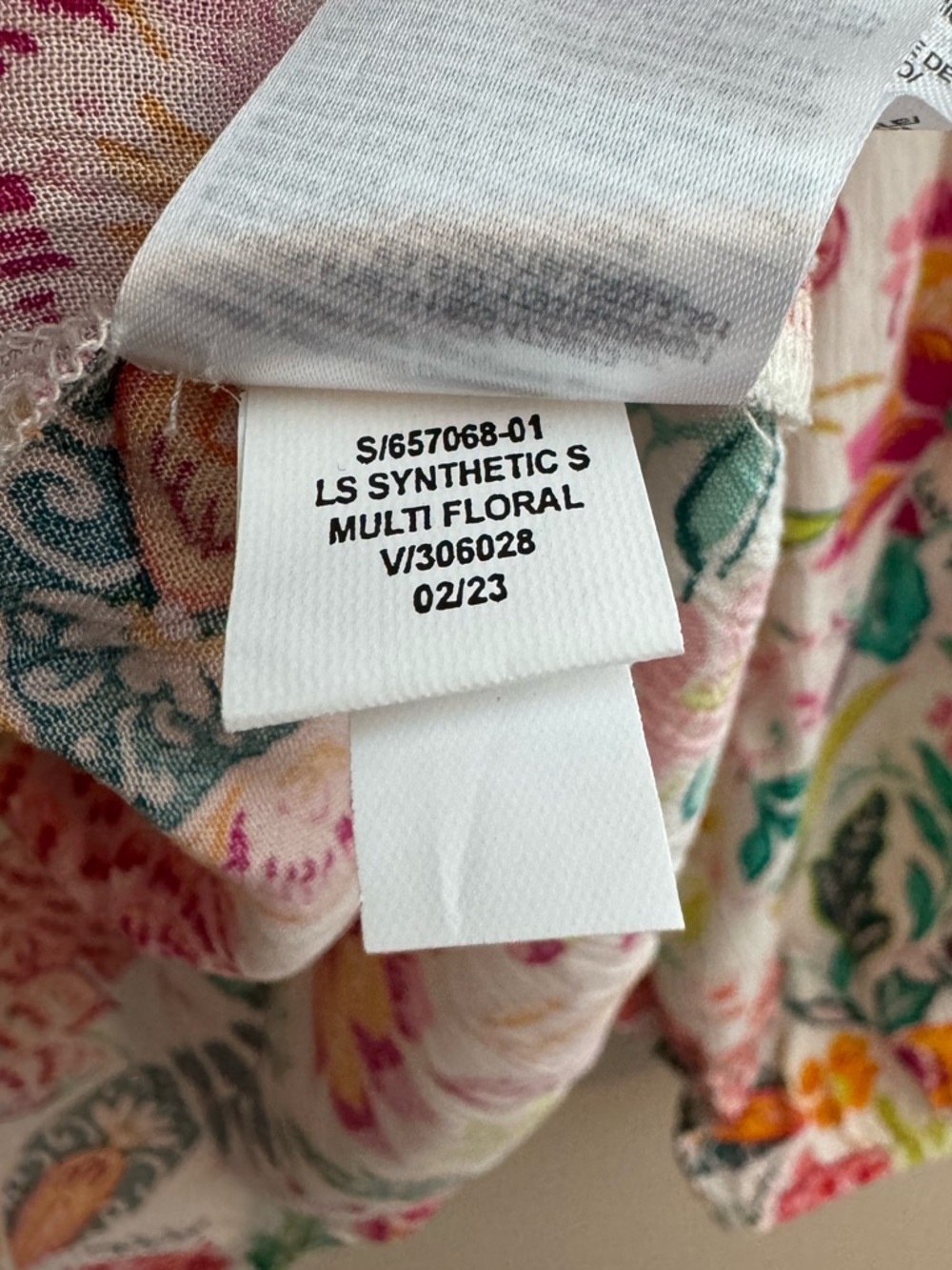 OLD NAVY - NWT Multicolour Floral Blouse - Size M - Picture 7 of 9
